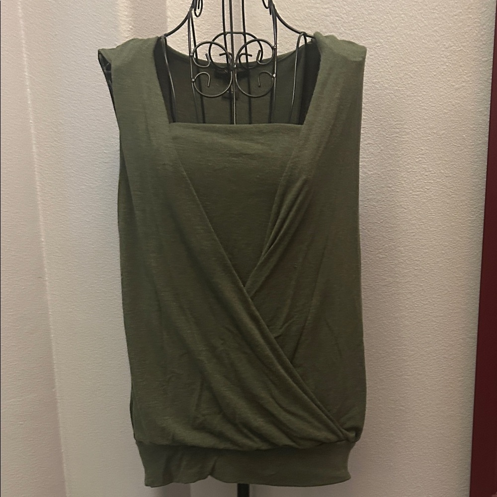Banana Republic Forest Green Wrap Blouse - Picture 5 of 7
